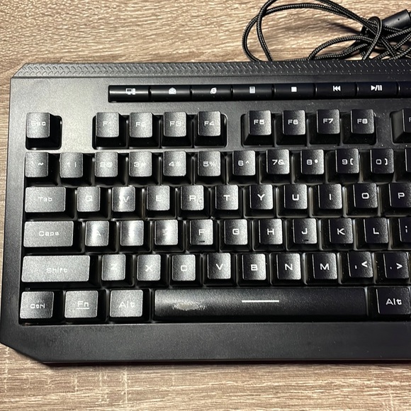 IBuyPower Keyboard - Picture 3 of 5